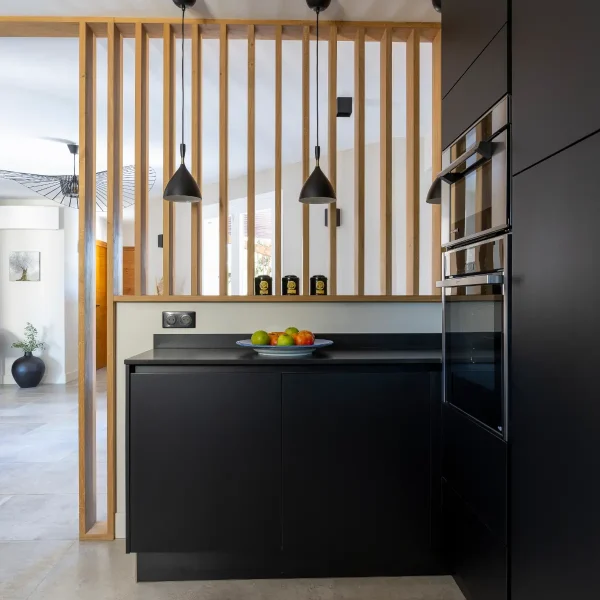 Cuisine Architecte intérieur VAR 83 maison de vacances